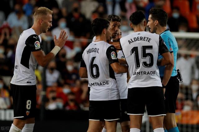 小罗社媒：我将在青岛观看解放者杯决赛